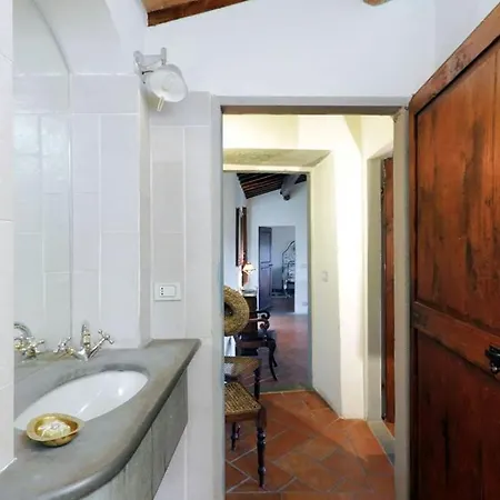 Apartment Sleeps 4 Pool Wifi *