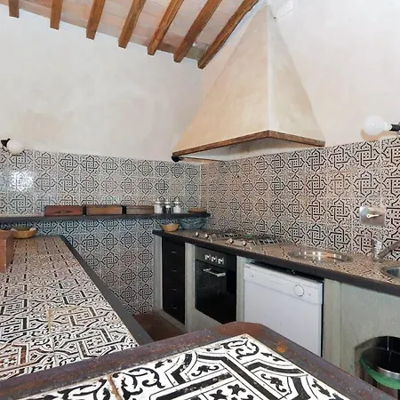 Sleeps 4 Pool Wifi * Calzaiolo