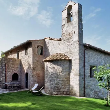 Sleeps 4 Pool Wifi Calzaiolo