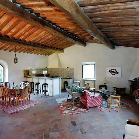 Apartment Sleeps 4 Pool Wifi Calzaiolo